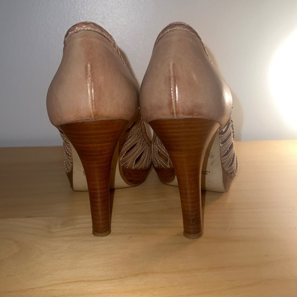 Guess Sandals - Picture 3 of 5